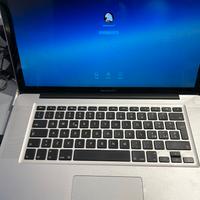 MacBook Pro 15  8Gb Ram  512Gb SSD , Intel Co