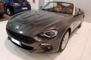 Fiat 124 Spider lusso