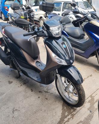 Piaggio Medley 150