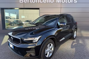 VOLVO XC40 B3 2.0 163cv aut. Essential LED-CAMER