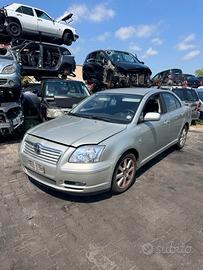 Ricambi Toyota Avensis 1.8 16V VVT-i 4P Anno 2005 