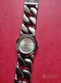 Orologio donna Guess con movimento al quarzo