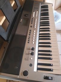 Tastiera Yamaha PSR- E443