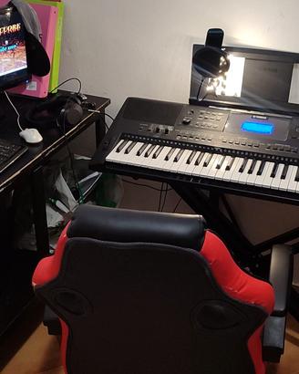 Piccolo studio di registrazione artigianale