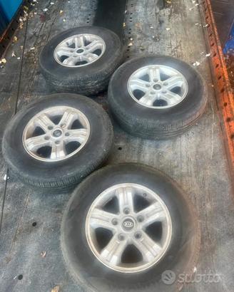 4 cerchi + gomme  kia sorento  225/75R16 104H