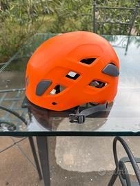 Casco da arrampicata