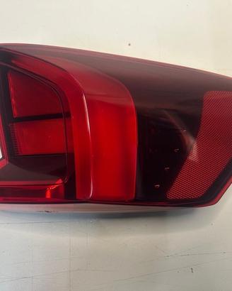 Fanale posteriore destro esterno bmw x1 u11 2024