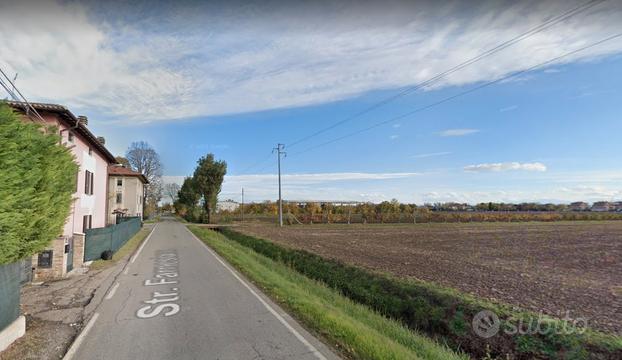 Bilocale STRADA FARNESIANA CON POSTO AUTO