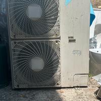 Unità esterna in pompa di calore daikin
