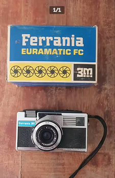 Macchina fotografica vintage Ferrania d collezione
