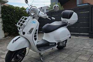 Vespa GTS 300 Super