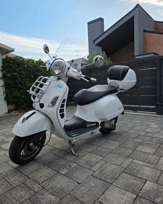 Vespa GTS 300 Super