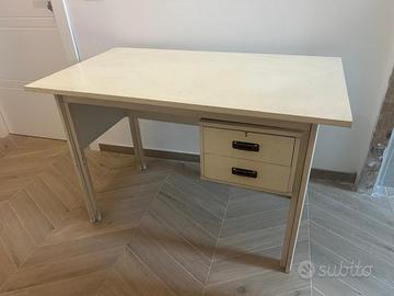 Scrivania