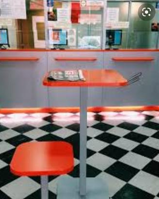 Arredo agenzia scommesse
