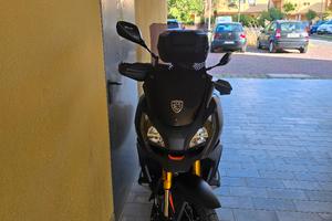 maxi scooter 