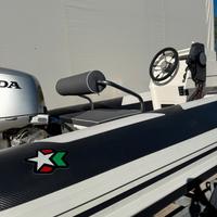 Novamarine RH460 NUOVO con Honda BF40 PERFETTO