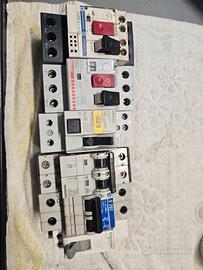 6 INT. SIEMENS,BITICINO,TELEMECANIQUE,SCHNEIDER