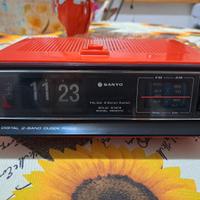 radiosveglia sanyo vintage