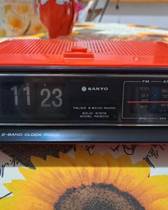 radiosveglia sanyo vintage