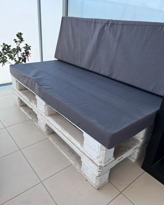 Divano in legno 120x 80 con pallet