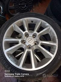 Cerchi in lega 17" Opel con gomme 225/45r17