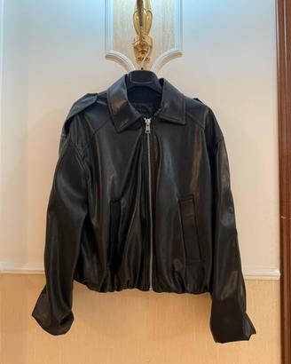 giacca di pelle bershka xs