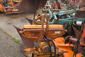 Aratro bivomere voltaorecchio moro