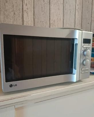 Forno microonde LG con grill argento