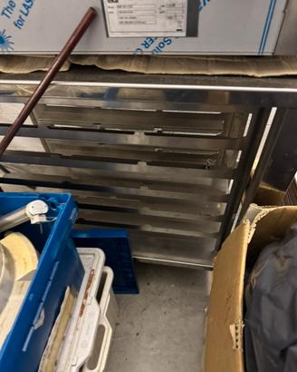 porta teglie in acciaio inox