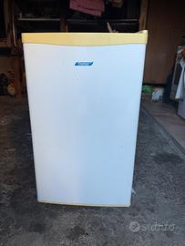 Mini frigo + pinguino + macchinetta caffè