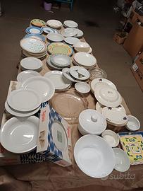 Servizi di piatti e piatti da collezione