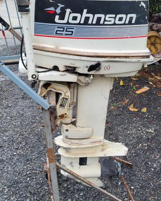 Motore Johnson 25 cv + Motore Evinrude 25 cv