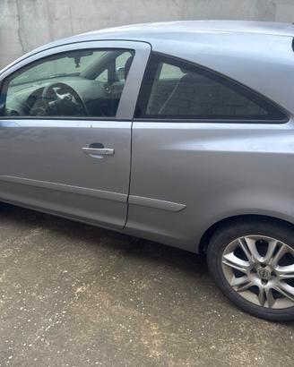 Opel corsa serie D per pezzi