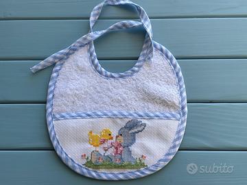 Bavaglino ricamo a mano