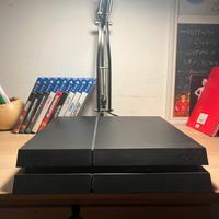 PS4 + joypad originale + vari giochi