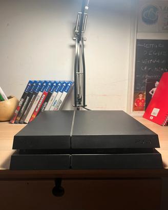 PS4 + joypad originale + vari giochi