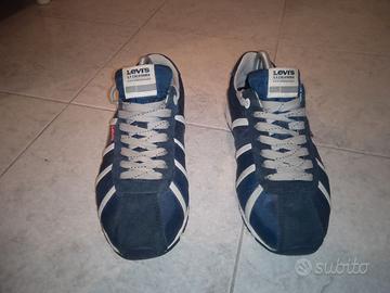 Scarpe Levis