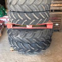 Cerchi e ruote strette per trattori john deere..