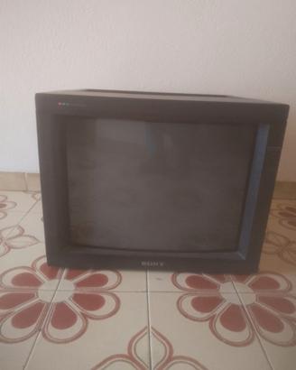 sony trinitron pvm-2130QM