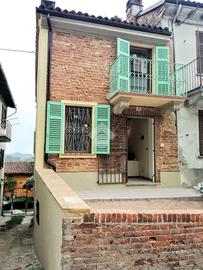 CASA SEMINDIPENDENTE A CAMAGNA MONFERRATO