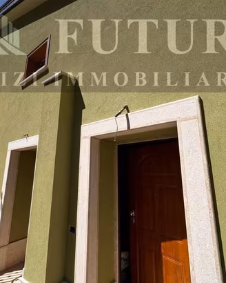 Appartamento di 90 m² con 3 locali e posto auto a 