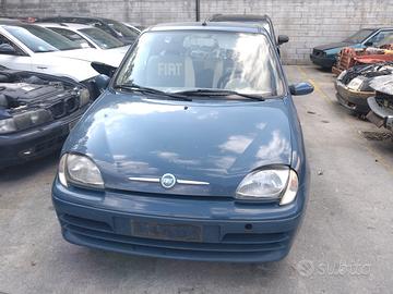 fiat 600 2002 1.1 demolito per ricambi 