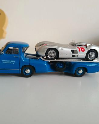 Mercedes Blue Wonder Renntransporter + W196 R 1/43