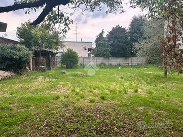 TER. RESIDENZIALE A VERANO BRIANZA