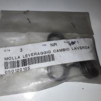 Molla leveraggio cambio laverda cod.050120105