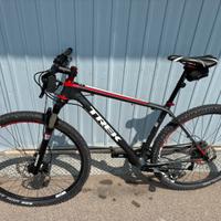 MTB Trek modello Superfly 9.6