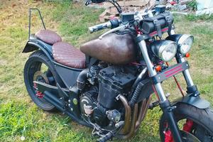 è un custom? assomiglia ma è un missile