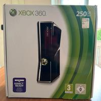 Xbox 360 da 250 GB retrocompatibile