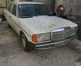 Mercedes 240 D tettuccio elettrico