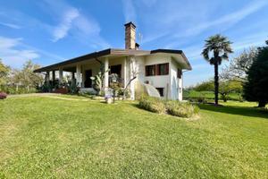 VILLA CON PARCO - efficienza e riservatezza!